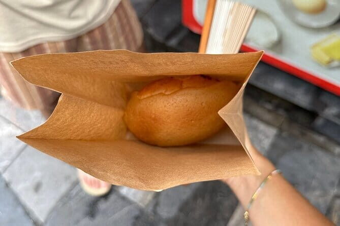 Hanoi Street Food Customized Walking Tour - Meeting up in the Old Quarter: pickup, first intro, then you’re walking
