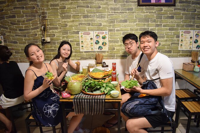 Hanoi Street Food Tour and Hang Out - Meeting at Cong Cafe – Cau Go: Your Easy Launch Point