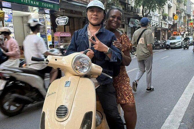 Hanoi Street Food Tour by Motorbike or Walking with Local Guide - Egg coffee and cyclo around Hoàn Kiếm Lake (Premium)