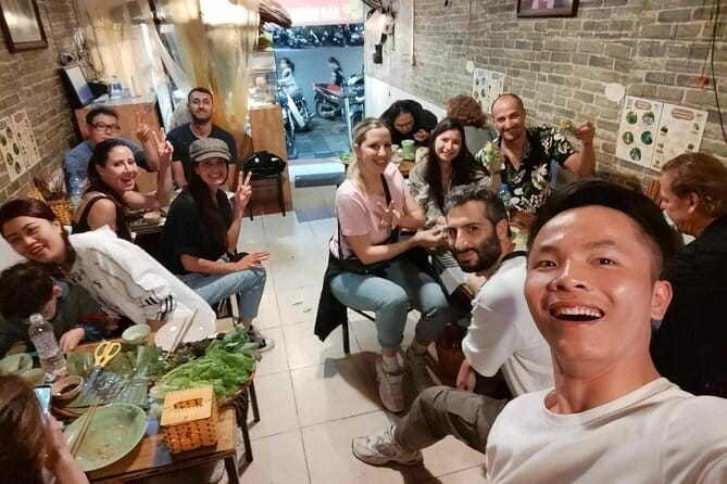Hanoi Street Food Tour with Small Group - Small group energy: what a 15-person max changes