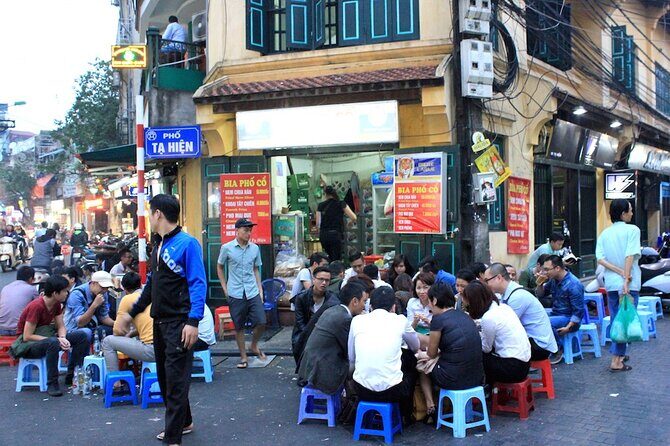 Hanoi Street Food Tour with Small Group and Expert Local Guide - When the guide adapts to what you already ate