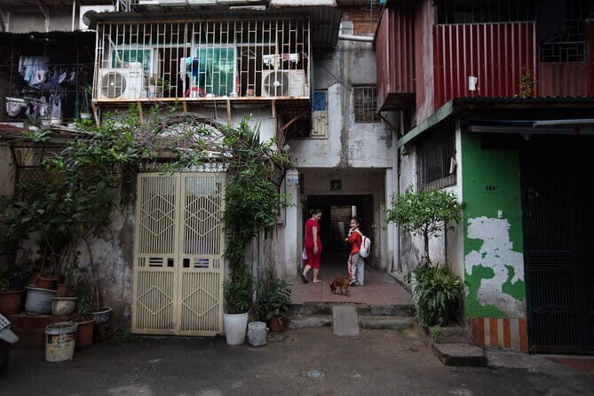 Hanoi Street Photography in a Vintage Community - Soviet-Style Housing in Hanoi: Why the Backgrounds Look Different