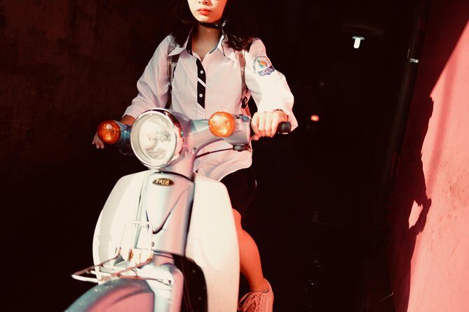 Hanoi Street Photography with a Pro – Phone & Camera - Coffee Stop Shot Review: The Secret Sauce for Faster Improvement