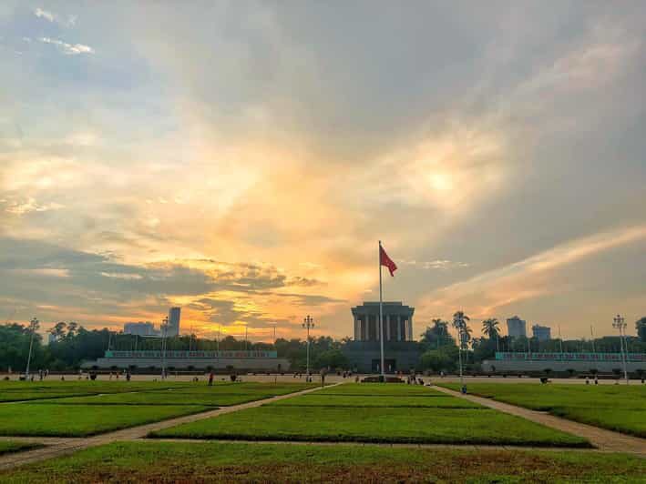 Hanoi: Sunset Highlights Tour with Ao Dai Costume - Key points worth your attention