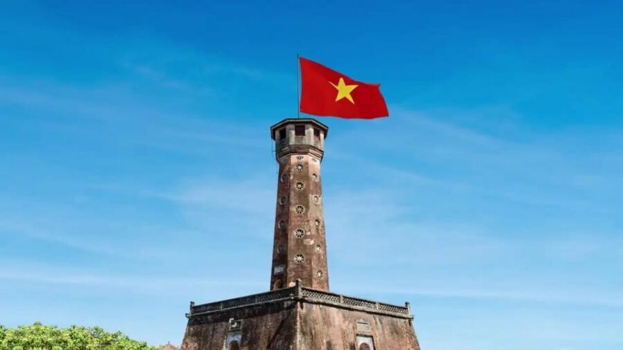 Hanoi: Sunset Highlights Tour with Ao Dai Costume - Thăng Long Imperial Citadel: History Without the Long Grind