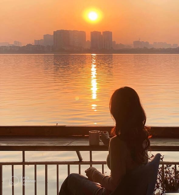 Hanoi: Sunset Highlights Tour with Ao Dai Costume - West Lake Sunset With a Drink: The Main Event