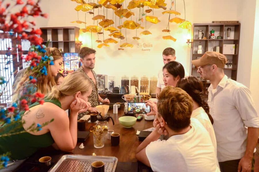Hanoi: Taste Fresh Lotus Tea Ceremony & Untold Stories - Floating cakes pairing: why it works with lotus tea