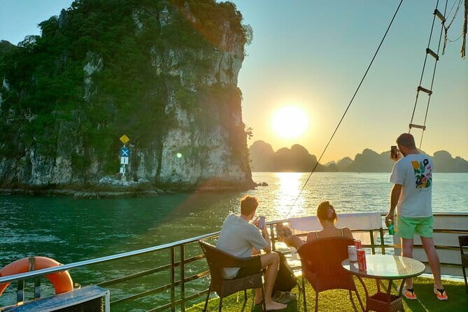 Hanoi to Halong Bay Limousine Bus Transfer - Group size and timing: calm on paper, one real-life risk
