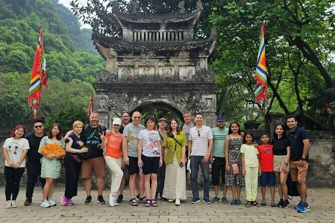 Hanoi to Ninh Binh: Hoa Lu, Trang An Boat & Mua Cave Day Tour - Hanoi to Hoa Lu Timing: A Full Day Without Too Much Chaos