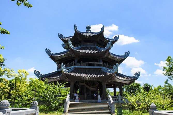 Hanoi to Ninh Binh Private Day Tour : Bai Dinh Trang An Mua Cave - What to pack for a full day of temples, boats, and stairs