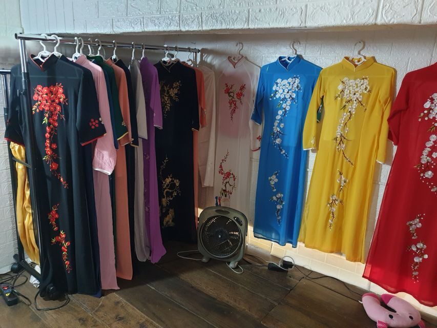 Hanoi: Traditional Ao Dai Dress and Non La Hat Rental - Price and value: is $9 really worth it?