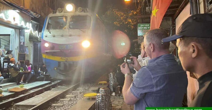 Hanoi Train Street +Best Street Food eating in old quarter - Chè and the Sweet Reset You’ll Be Glad You Planned