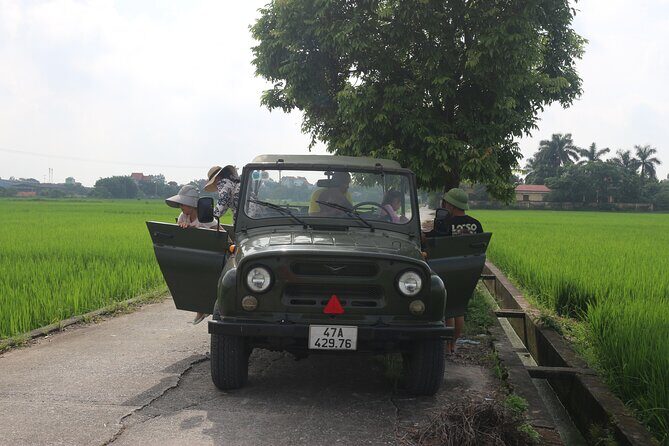 Hanoi Vespa Tours: Hanoi Countryside Vintage Vespa Tours - Meeting Point at Hanoi Opera House and What the Start Looks Like