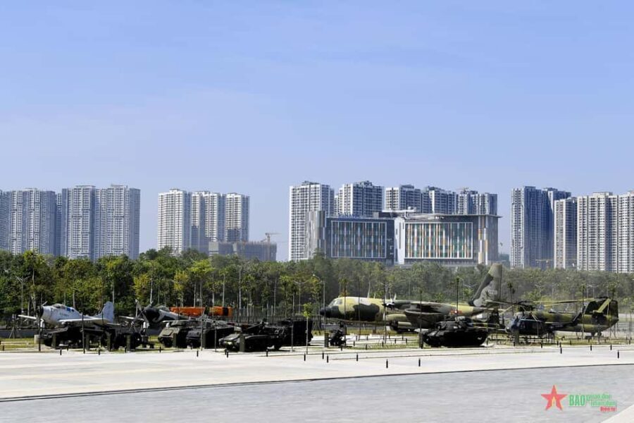 Hanoi: Vietnam Military History Museum and Hanoi Museum Tour - Should you book this Hanoi Military History and Hanoi Museum Tour?
