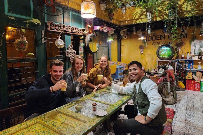 Hanoi Walking Street Food Tour - Hanoi Old Quarter at 6:30 pm: where the street food tour begins