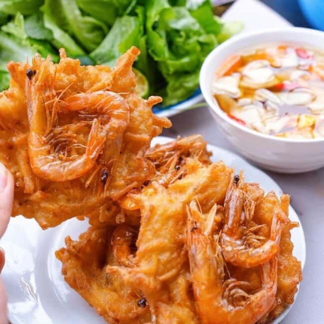 Hanoi: Walking Street Food & Train Street Culture Tour - Pickup and where the tour ends: keeping your plans simple