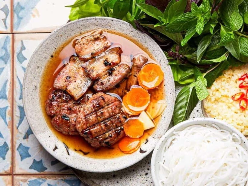 Hanoi: Walking Street Food & Train Street Culture Tour - What you’ll actually eat: Hanoi classics plus local favorites