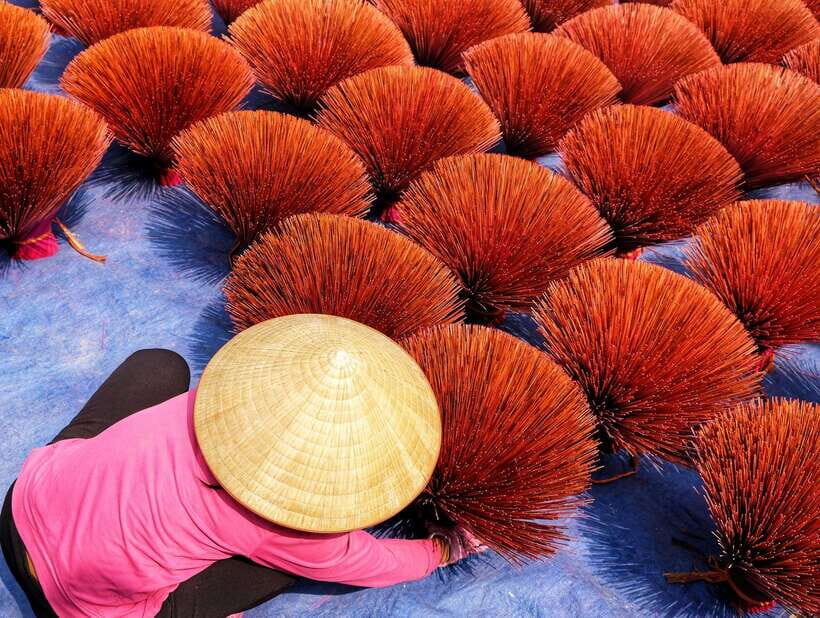 Hanoi's artisan trail:Incense Village,Hat,Lacquer & Train St - Price and value at about $36 per person