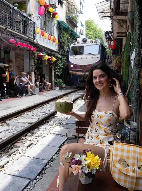 Hanoi’s French Quarter Tour and Train Street - Ly Thai Tô Park and Hoàn Kiếm Lake: the calm start with a legend