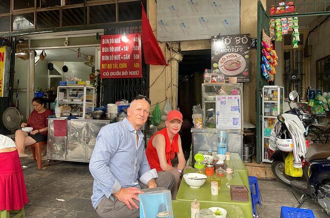 Hanoi's Old Quarter Street Food Experience and Train Street - What to expect at Train Street (and what to budget)