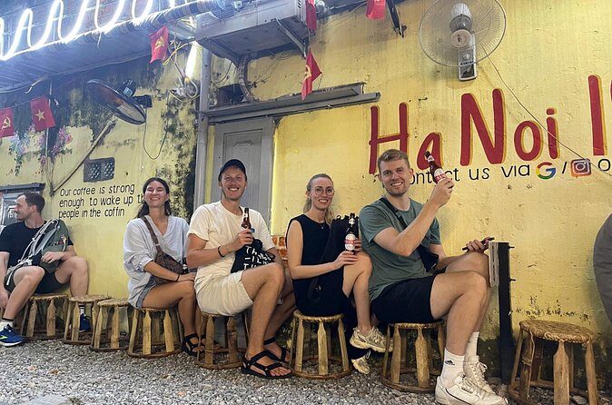 Hanoi's Old Quarter Street Food Experience and Train Street - Walking, weather, and eating order: how to have a smooth stomach
