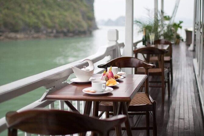 HERA CLASSIC Boutique Cruise Halong Bay 2 Days 1 Night Trip - Day 1 Evening: Cooking Class, Sunset Energy, and Night Squid Fishing