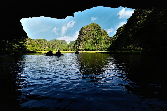 Hidden Ninh Binh Luxury Full Day Group Tour (Tam Coc - Hoa Lu) - Fitness, Bikes, and the Option to Go Easier