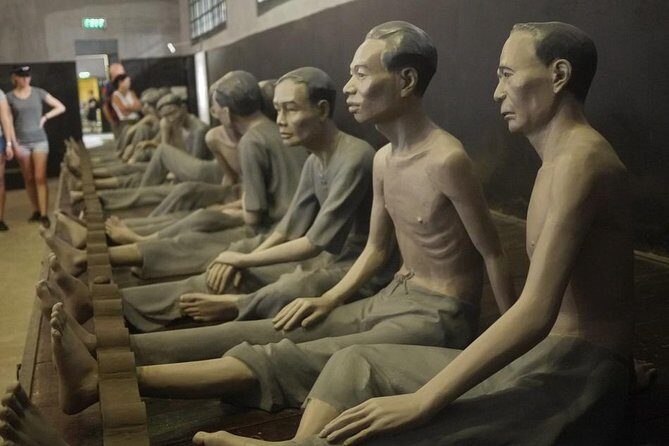 Highlight- Hanoi city tour and Cycle around old quarter - Hoa Lo Prison (Hanoi Hilton): a heavy stop that’s worth seeing