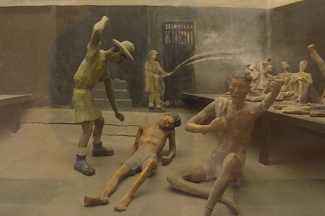 Highlights of Hanoi Full-Day City Tour - Hoa Lo Prison: History With Hard Edges