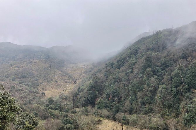 Hiking Fansipan in 1 day - Summit views and that late-day glow