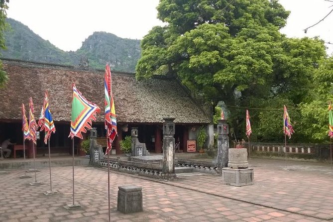 Hoa Lu - Tam Coc boat Trip and Mua Cave - Tam Coc boat trip through three caves: the highlight you should plan around