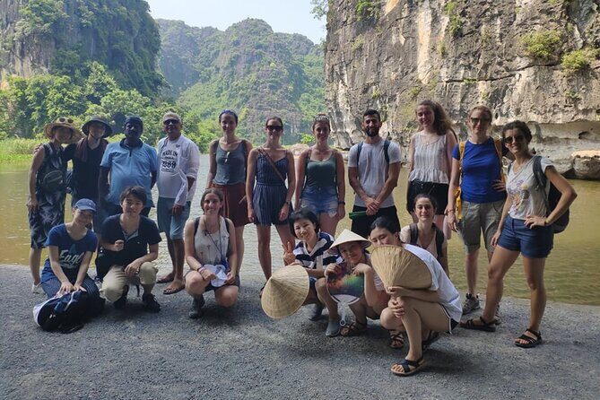 Hoa Lu - Tam Coc - Mua Cave 1 Day with Cycling, Hiking, Lunch - Tam Coc by bamboo boat and bike: slow water, fast photos