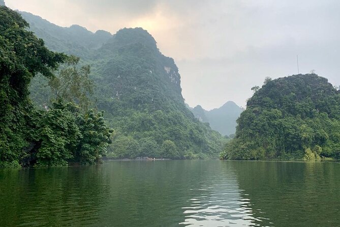 Hoa Lu - Tam Coc - Mua Cave Full Day - LIMOUSINE - Price and value: why $30 can make sense for this route