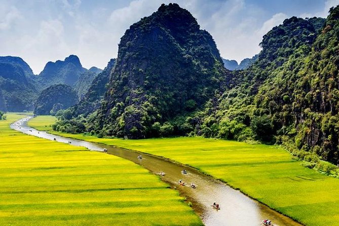 HOA LU -TRANG AN -MUA CAVE Full Day Including Boat Entrance Fees and Lunch - Tam Coc-Bich Dong by boat: three caves on the Ngo Dong River