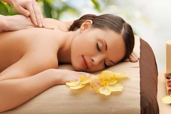 Hoang Spa Thai Massage - The Welcome Drink and the Spa Room Setup