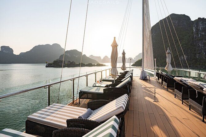 JADESAILS CRUISE-The Most Luxurious Day Tour in Ha Long Bay & Lan Ha Bay - Lunch on board: air-conditioned comfort and solid Vietnamese flavors