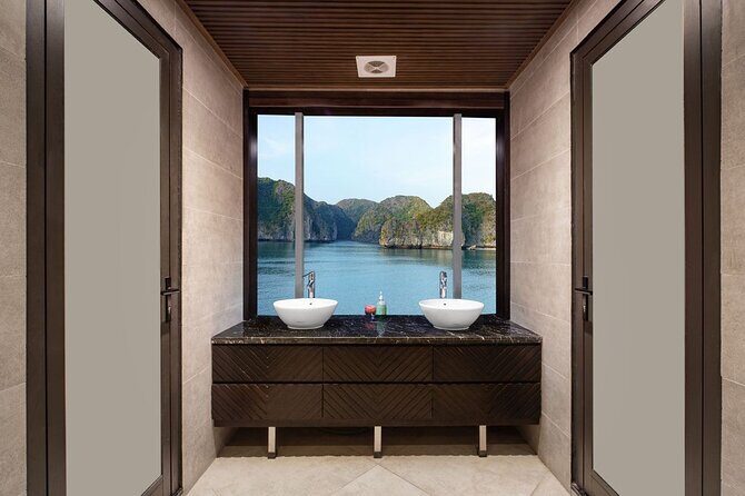 JADESAILS CRUISE-The Most Luxurious Day Tour in Ha Long Bay & Lan Ha Bay - Cave exploring and kayaking: the hands-on part most day cruises skip
