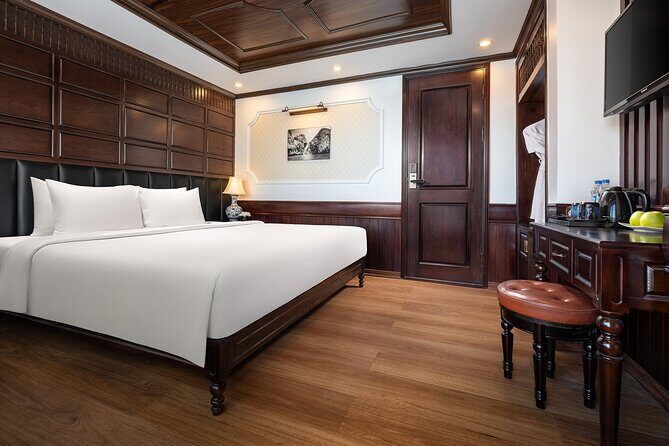 La Casta Cruise - 5 Star Luxury HALONG & LAN HA BAY - 2Day/1Night - Day 1 onboard schedule: meals you’ll actually look forward to