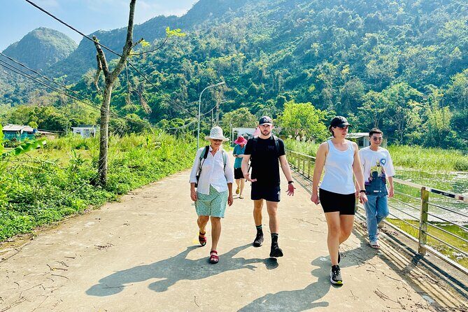 Lan Ha Bay 2 Days 1 Night Adventure - Viet Hai Village jungle bungalow: sleep away from the noise