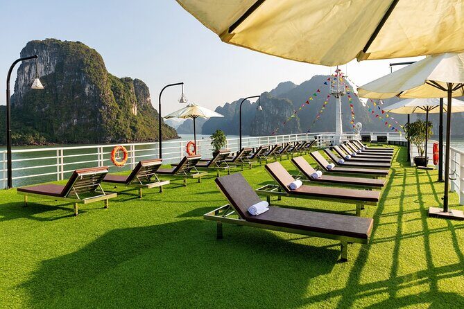 Lan Ha bay luxury cruise 2D/1N: Kayaking, jumping & Swimming at pristine places - Your 48-hour rhythm: Hanoi pickup to top-deck night