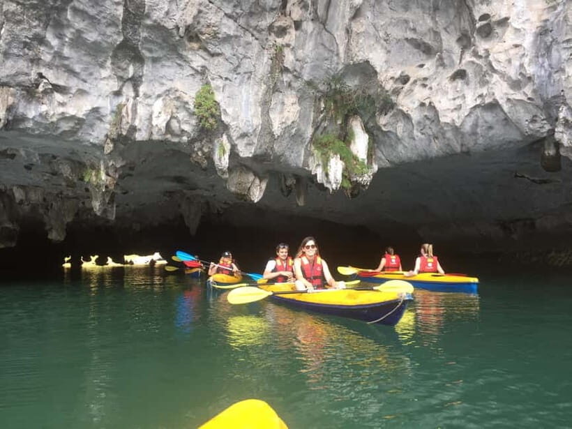 Lan Ha Bay Luxury Cruise with balcony - biking+kayak+tickets - Food and onboard extras: local meals, cooking class, and fun activities