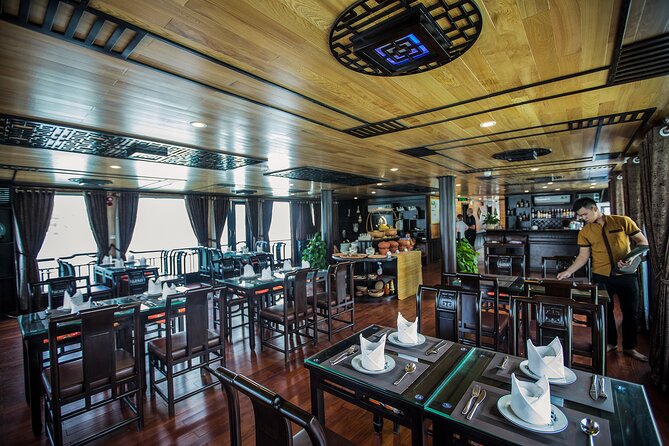 Lan Ha boutique & budget cruise 2D/1N: kayaking, swimming at pristine bay & meal - Viet Hai Village and biking: swap boat time for local rhythm