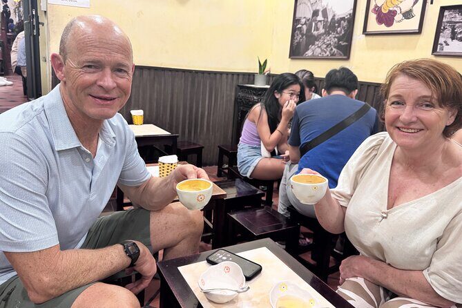 Layla HaNoi food tour - Train Street Café: a photo stop with real emotional impact