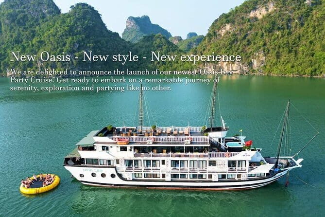 Le Theatre Cruise - Wonder on Ha Long & Lan Ha Bay 2 Days Tour - The onboard show: sunset party, cooking class, and night activities
