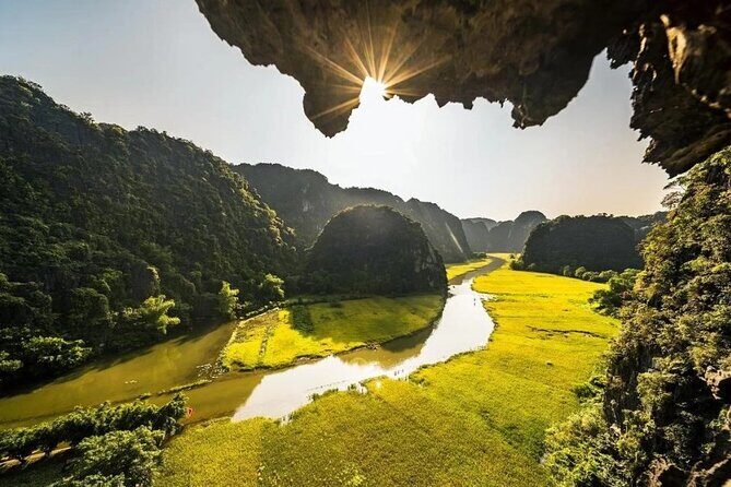 Limousine Bus from Hanoi to Ninh Binh/Tam Coc - Rest stop reality check: useful, but don’t build your schedule around it