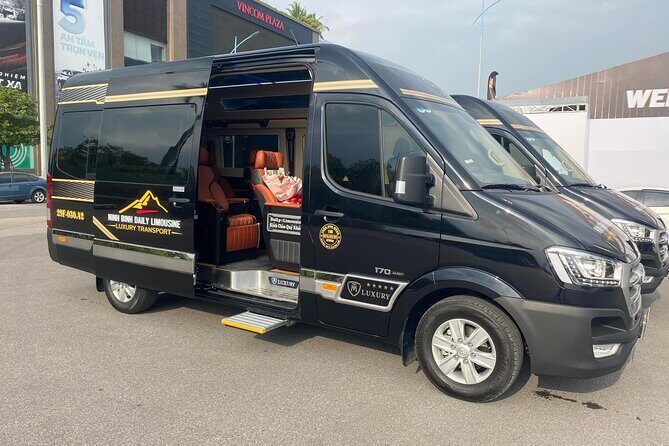 Limousine Bus from Hanoi to Ninh Binh/Tam Coc - The 2-hour limo ride: Wi‑Fi, USB charging, and that comfort boost