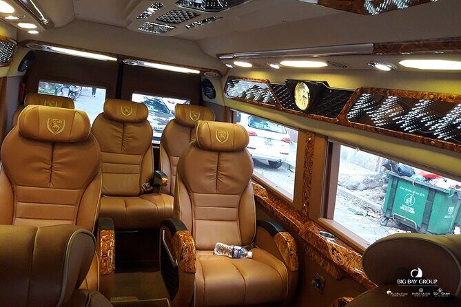 Limousine Bus SAPA - HANOI - Safety and service: what matters on a night-in-the-making ride