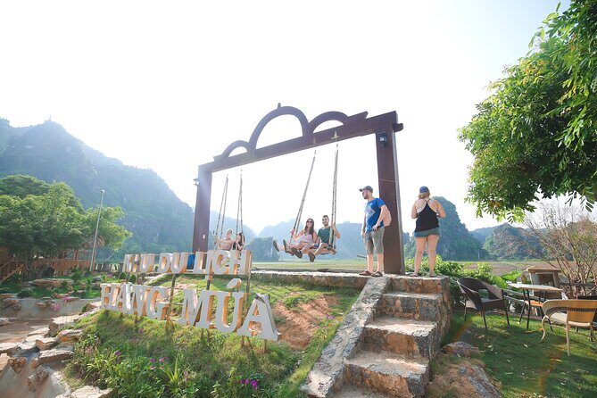 Luxury Bai Dinh Pagoda ,Trang An Boat Trip & Mua Cave 1 Day Trip - Key highlights at a glance