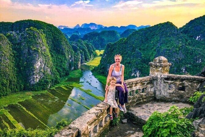 Luxury Bai Dinh Pagoda ,Trang An Boat Trip & Mua Cave 1 Day Trip - Vietnamese Lunch in Ninh Binh: fueling up without negotiating
