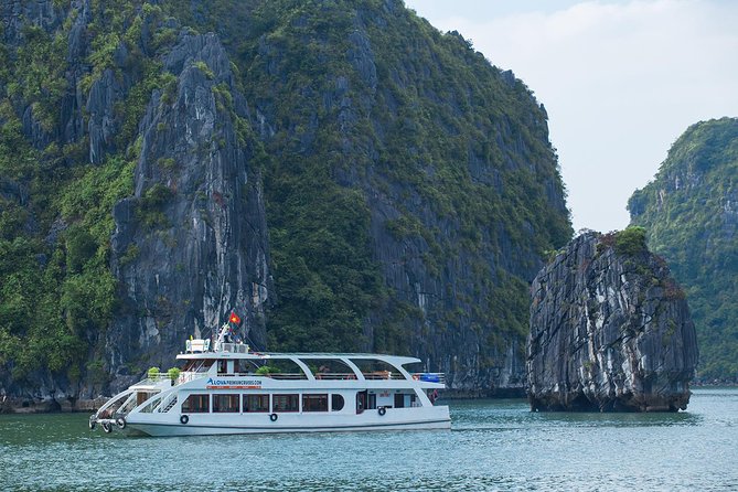 Luxury Halong Bay 1 Day on Cruises From Hanoi with Bus & Lunch - How the Hanoi pickup sets the tone for your Halong Bay day